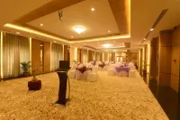 翡翠克拉克斯套房飯店 - 早餐