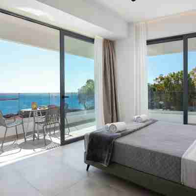 Aquarius Beach Hotel Rooms