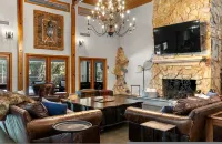 Tampa Oasis Private Pool Sauna Sleeps 14 - Wifi
