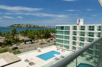 We Hotel Acapulco - 3-Star