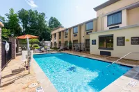 Comfort Inn - Swimmingpools
