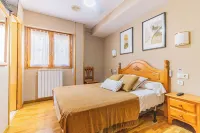 Hostal Valle de Tena - Homestays