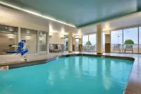 Fairfield Inn & Suites Springfield North - Airport Shuttle