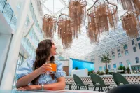 Gaylord Pacific Resort & Convention Center - bar