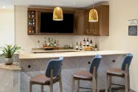 東蒙哥馬利希爾頓花園酒店 - 酒吧
