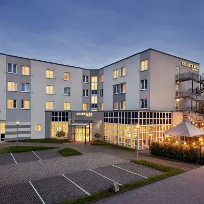 Courtyard Dortmund Hotels near Marten