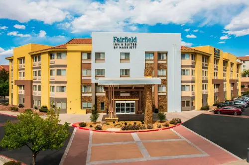 Fairfield Inn & Suites Albuquerque Airport - 3-Star