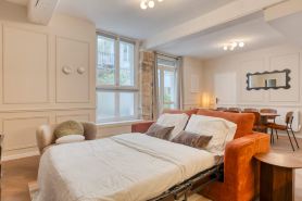 Splendid 10PAX apartment in the center of Paris