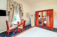 Adamton Country House Hotel - parking
