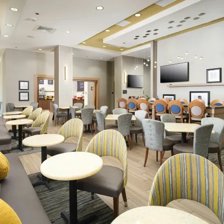 Hampton Inn Wilmington Downtown