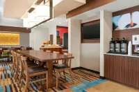 Fairfield Inn Roseville - breakfast