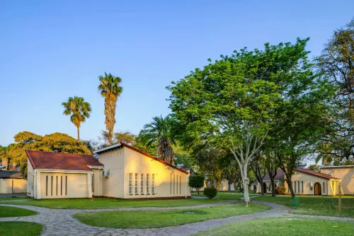 Kadoma Hotel & Conference Centre - breakfast