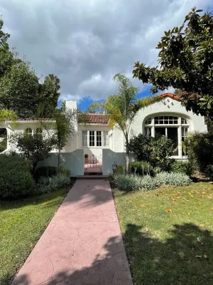 F.J. Massa House ~ Walk to Downtown Napa ~ Bocce Court - บังกะโล
