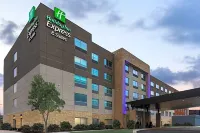 Holiday Inn Express & Suites Chicago O'Hare Airport Hotels in Des Plaines