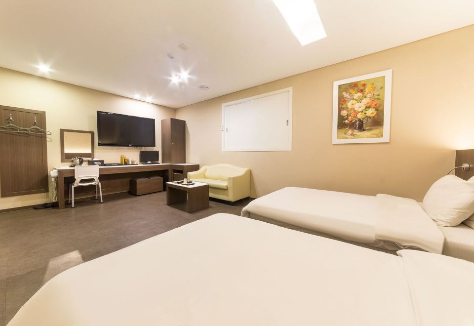 Osan Honors Hotel - Housity