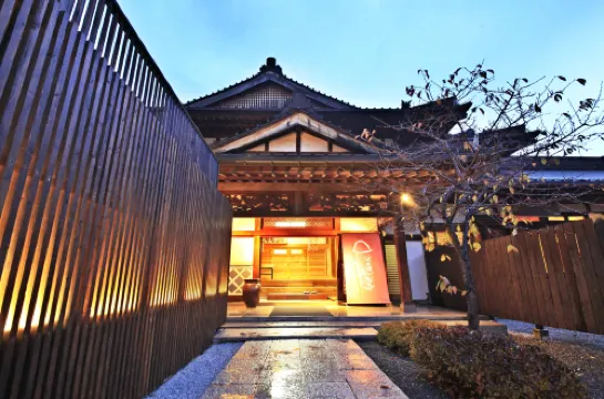 河口湖温泉寺夢殿