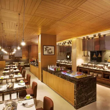 Holiday Inn NEW DELHI MAYUR VIHAR NOIDA by IHG Отели рядом с достопримечательностью «Храм Акшардхам»