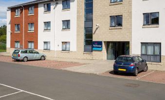 Travelodge Falkirk - Housity