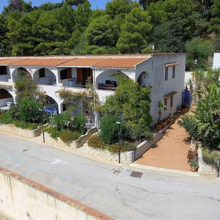 Apartment 250 Meters from the Beach: Sea View