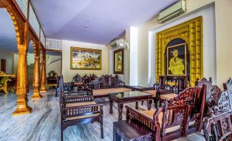 Hotel Golden Ram Vilas