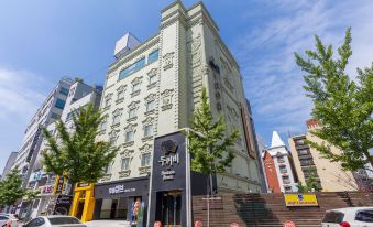 Hotel Cube