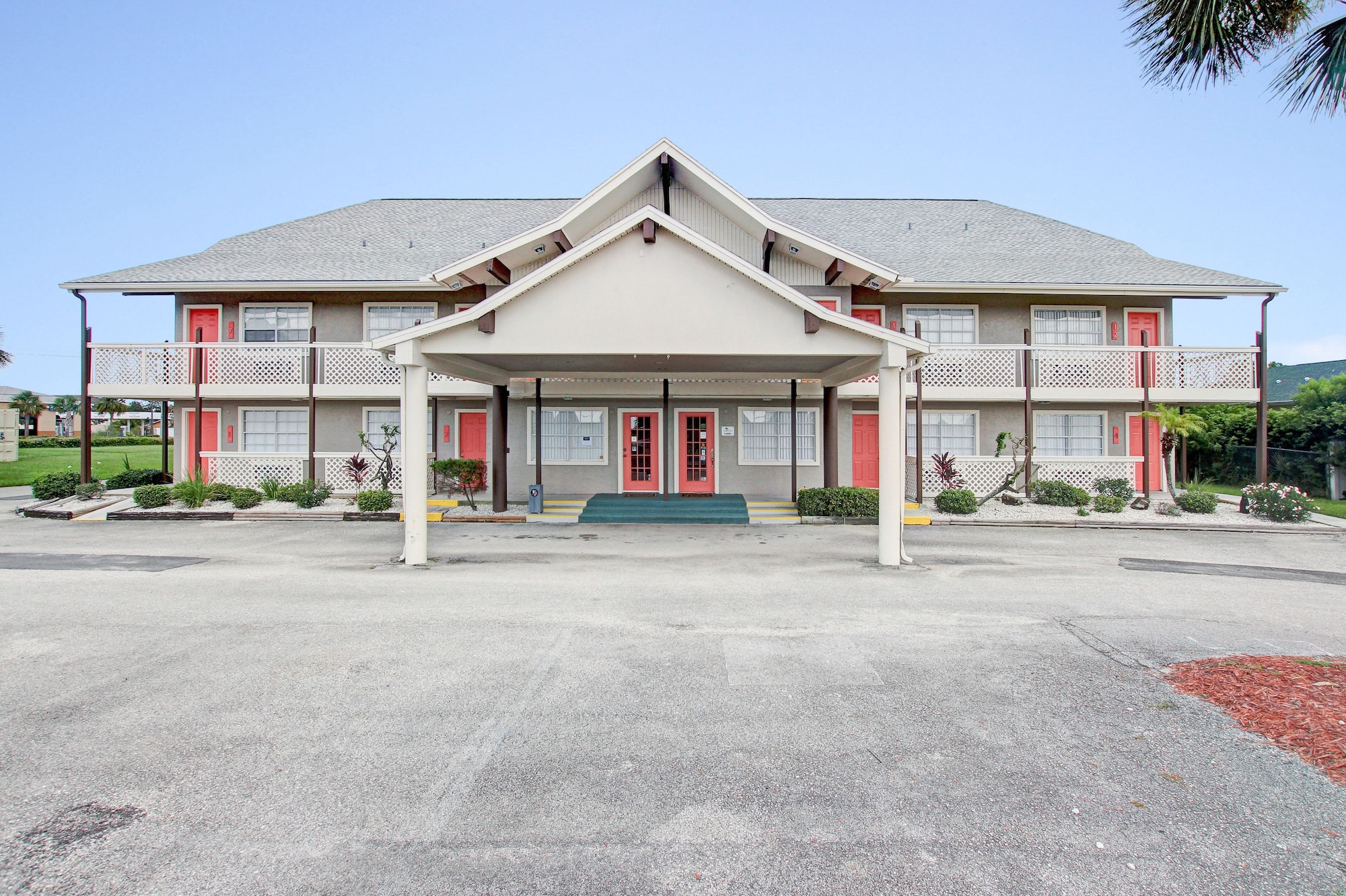 The Palmer Inn and Tennis Club