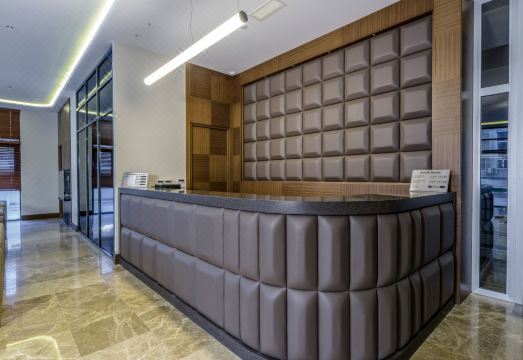 4. 니어포트 호텔..