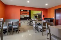 Comfort Inn & Suites Mansfield - breakfast