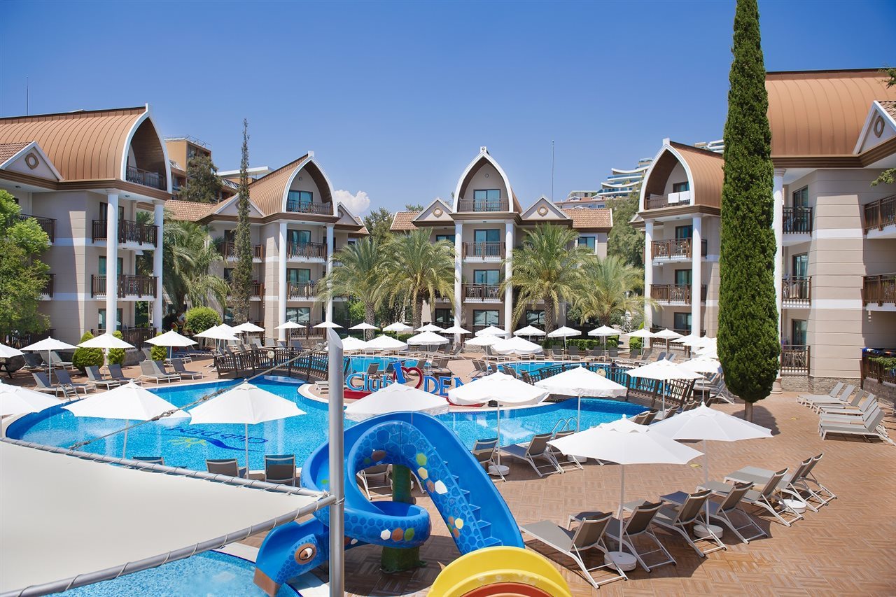 Quattro Beach Spa & Resort - All Inclusive