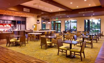 Courtyard by Marriott Oahu North Shore