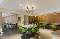 Hilton Garden Inn Mexico City Santa Fe - breakfast