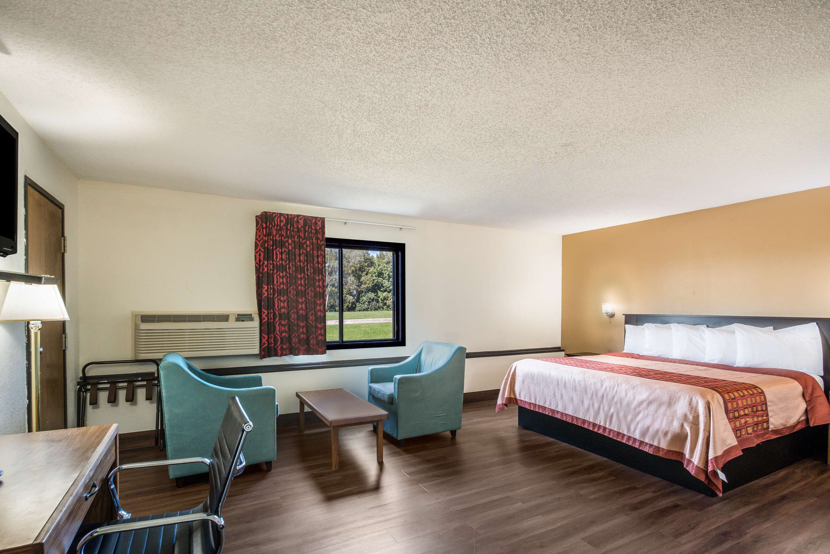 Americas Best Value Inn & Suites Harrisonville