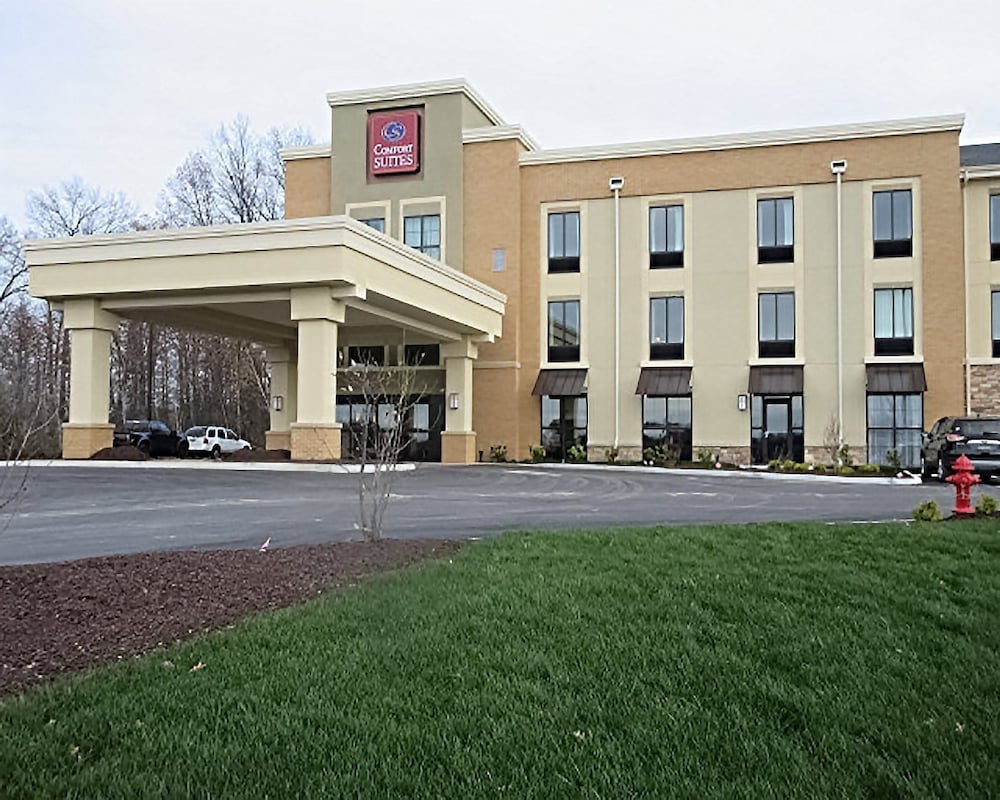 Comfort Suites-Youngstown North