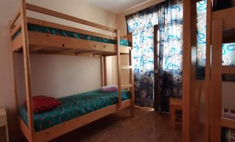 Bed in Mixed Dormitory Room in Vila do Maio