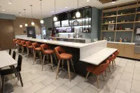 霍普金斯維爾會議中心假日套房酒店 - 酒吧