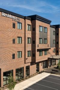 hotels around bozeman mt