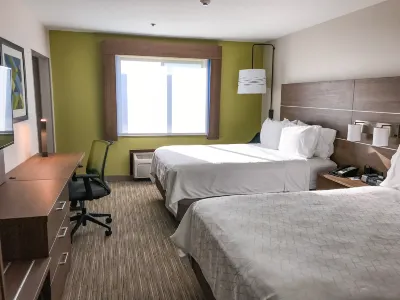 Holiday Inn Express & Suites Lubbock West Hotels in Lubbock