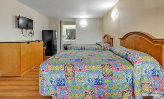 Studios and Suites 4 Less Emporia