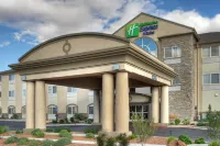 Holiday Inn Express & Suites Carlsbad by IHG