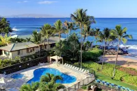 Polo Beach Club - Mountain view