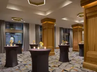 คิมป์ตัน สโคฟิลด์ โฮเทล บาย IHG โรงแรมใกล้สนามกีฬาเฟิสต์เอเนอร์จี