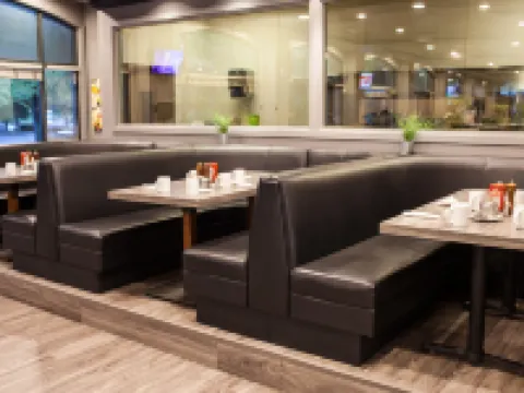 Holiday Inn & Suites NORTH VANCOUVER by IHG Hotels in North Vancouver