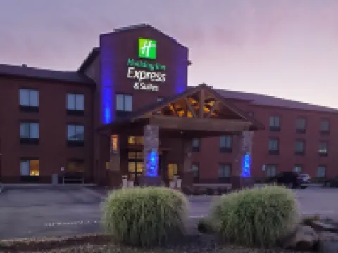 Holiday Inn Express & Suites DONEGAL by IHG Hotels in Donegal Township