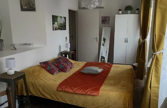 蒂菲勒歡迎酒店