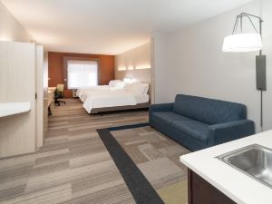 Holiday Inn Express & Suites Magee