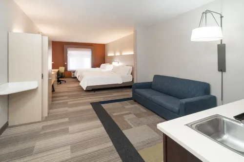 Holiday Inn Express & Suites Magee Отели в г. Меджи