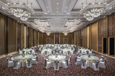 The St. Regis Mumbai Các khách sạn gần Crowford Market