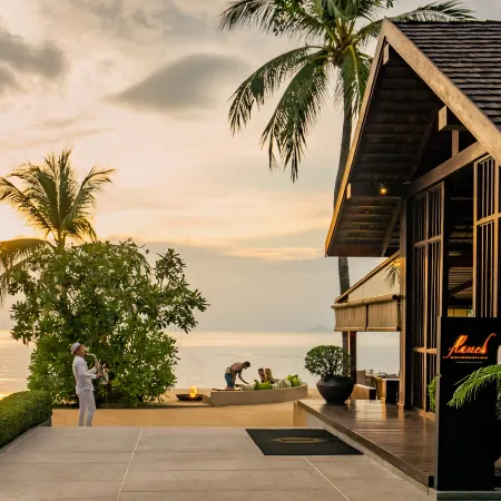 InterContinental Koh Samui Resort Отели рядом с достопримечательностью «Змеиная ферма»