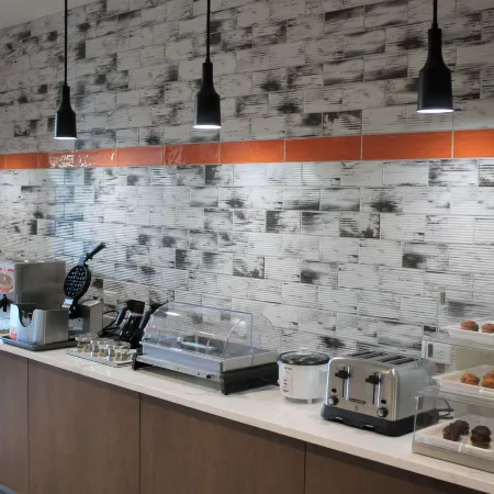 La Quinta Inn & Suites by Wyndham Bardstown