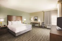 La Quinta Inn & Suites by Wyndham Wichita Northeast - Wifi